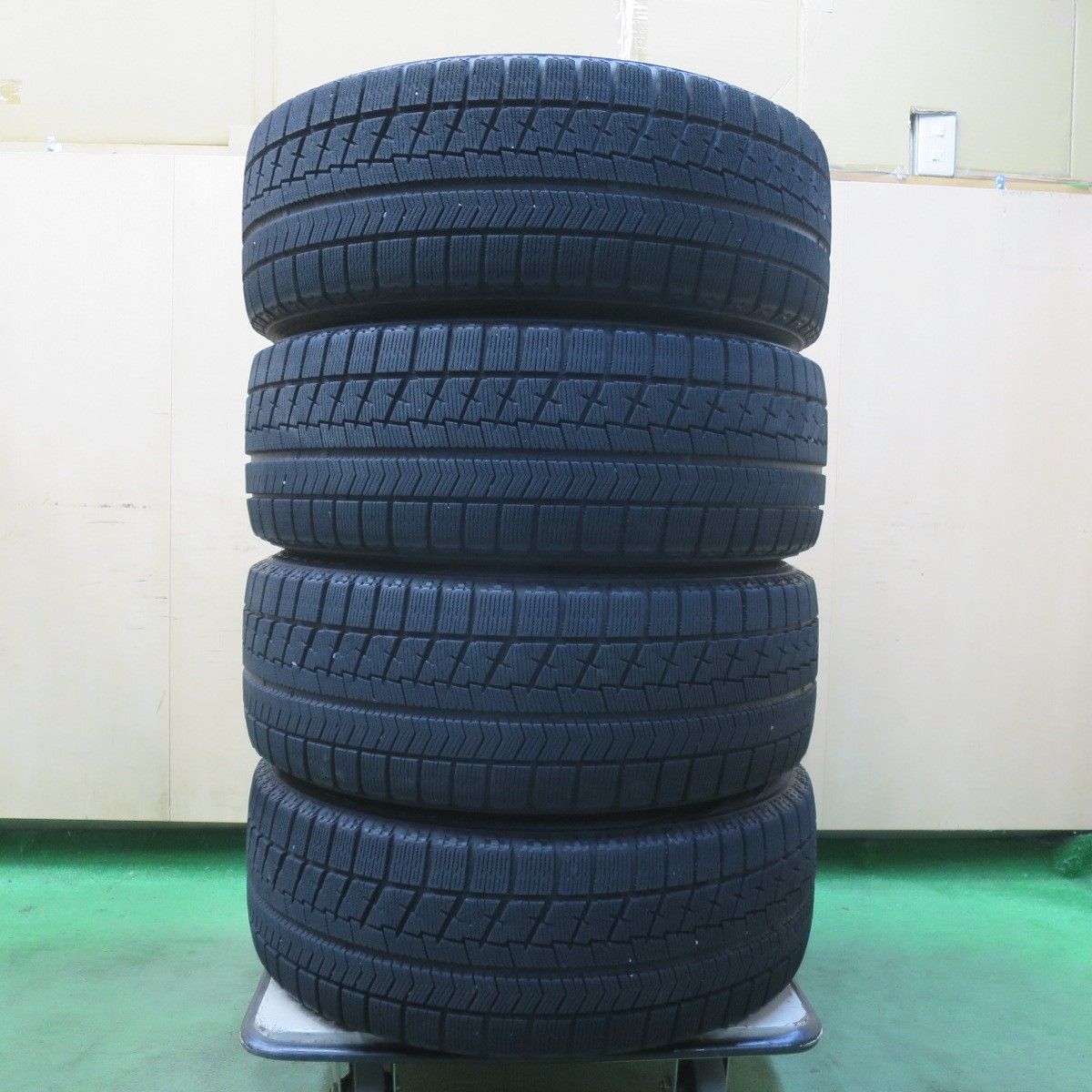  キレイ トヨタ 210系 クラウン アスリート 215 55 R 17 スタッドレス ブリヂストン ブリザック VRX 17インチ PCD 114 3 5 H 5122707イス 17インチ タイヤ ホイールセット