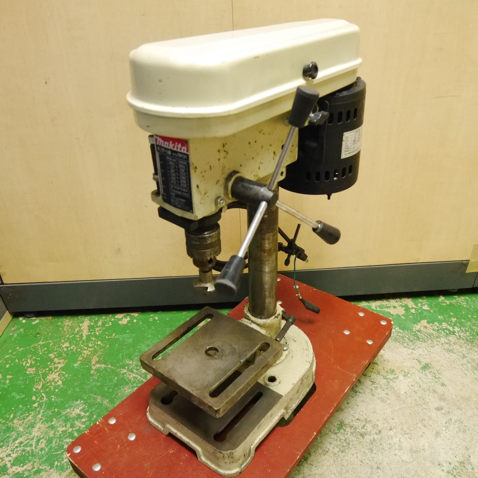 マキタ 卓上 ボール盤 TB 131 電動 工具 makita 穴あけ ドリル 加工