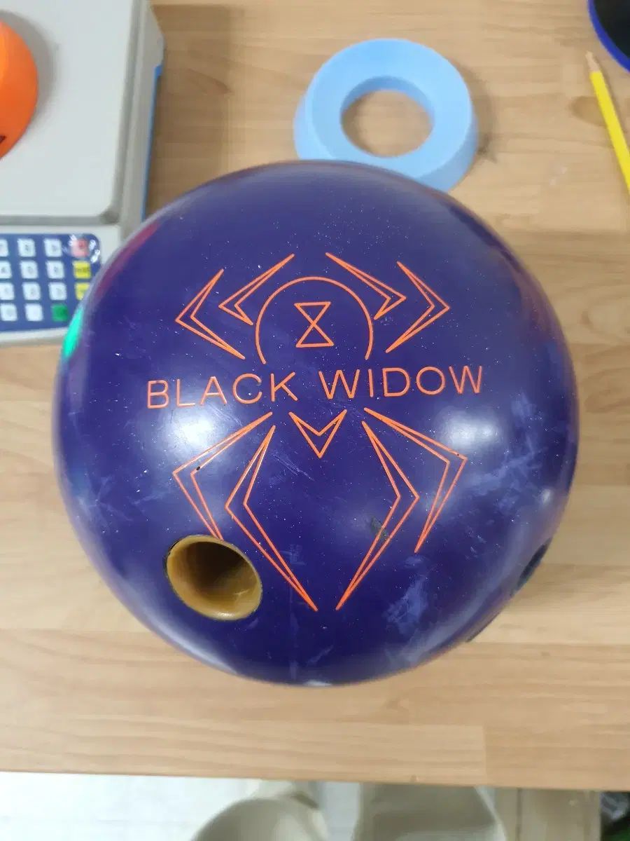 BLACK WIDOW purple ボウリングボール LEGEND ブラックウィドー ツアー V1