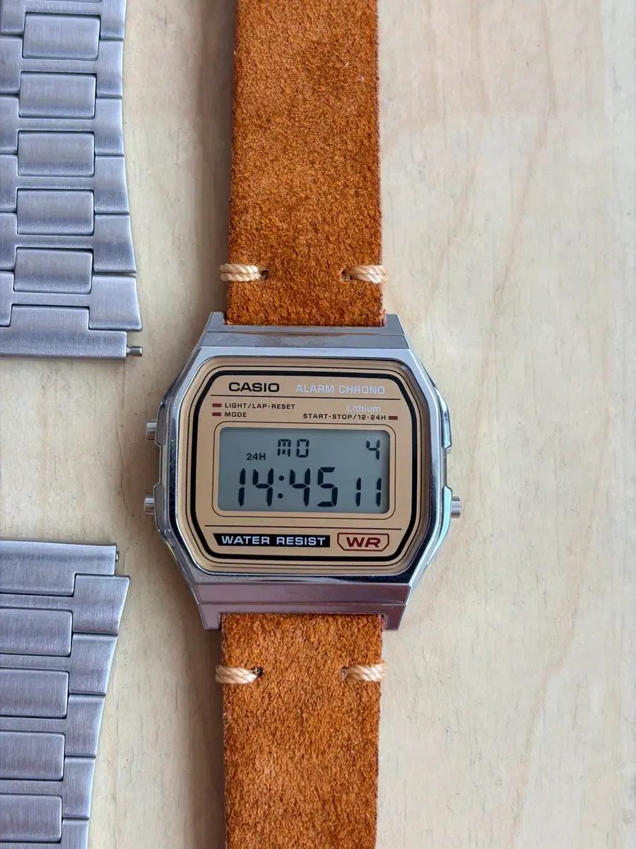 CASIO a 158 wea 9 ピーナッツバター