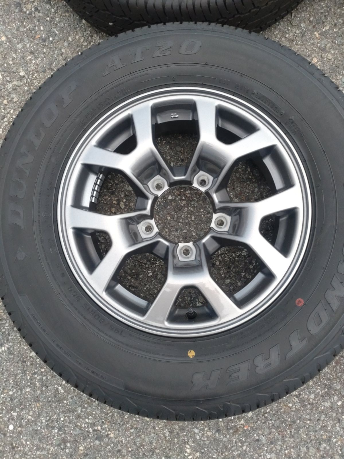 ♪ SUZUKI スズキ ジムニーシエラ アルミ 15インチ 5 J 139 7 H ＆ダンロップ グランドトレックAT 20 195 80 R 15