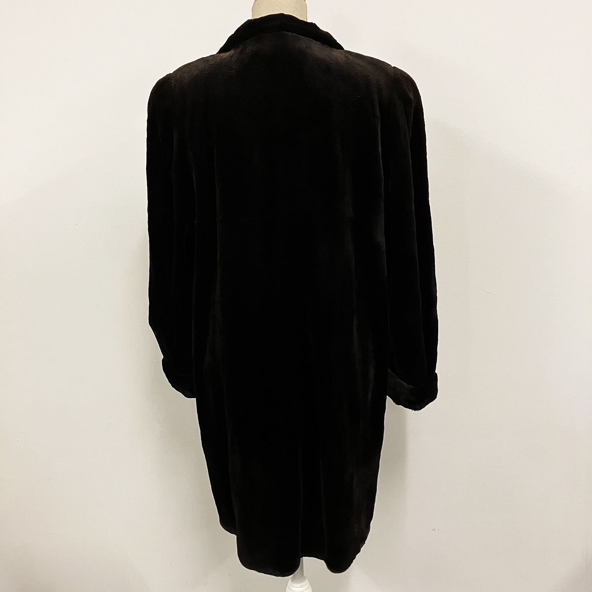 シェアードミンク&フォックスファーのジャケットコート黒ムーンバット シェアードミンク&フォックスファーのジャケットコート黒ムーンバット