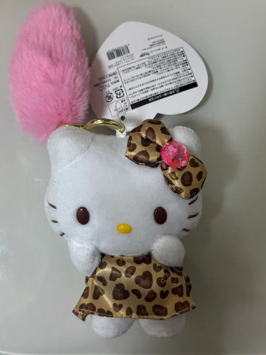 ハローキティ キーホルダー レオパード - メルカリ