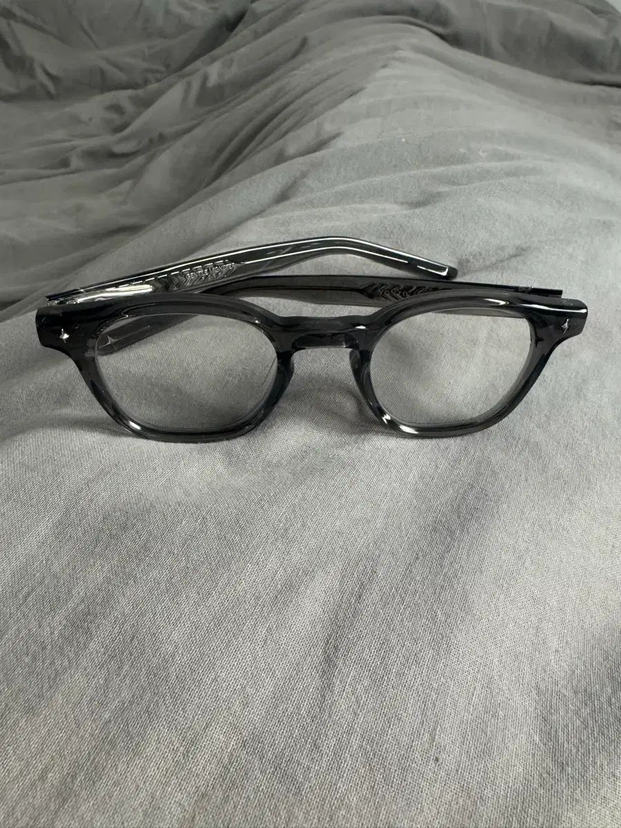 GENTLE MONSTER ジェントルモンスター メガネ 本版