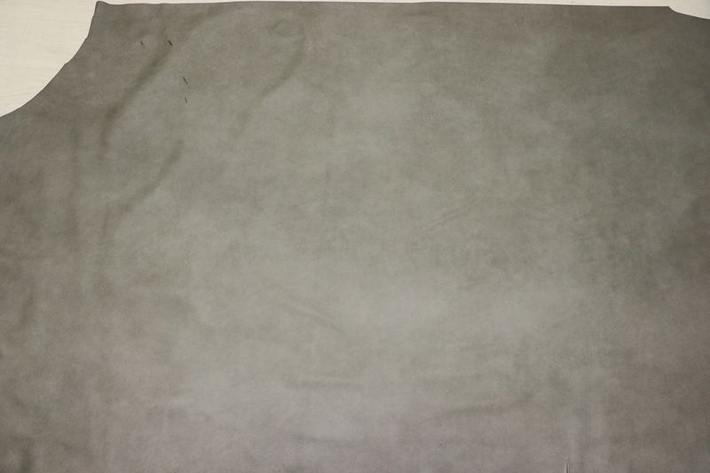ライトグレー 270 ds クロム革 牛革 イタリア レザー アンチック加工 はぎれ 一枚革 レザークラフト 革 皮 本革 diy 生地 材料