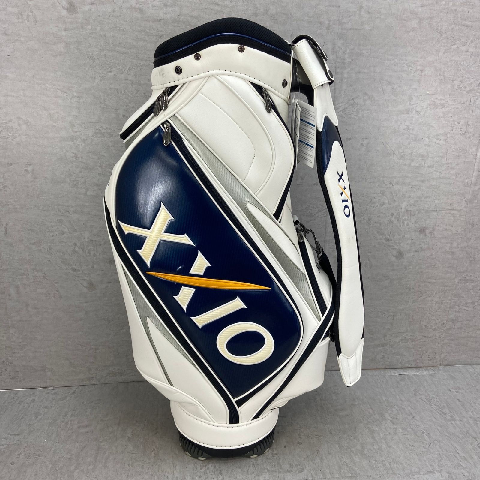 古閑美保直筆サイン入り ゼクシオ ゴルフ用品 カート式 キャディバッグ