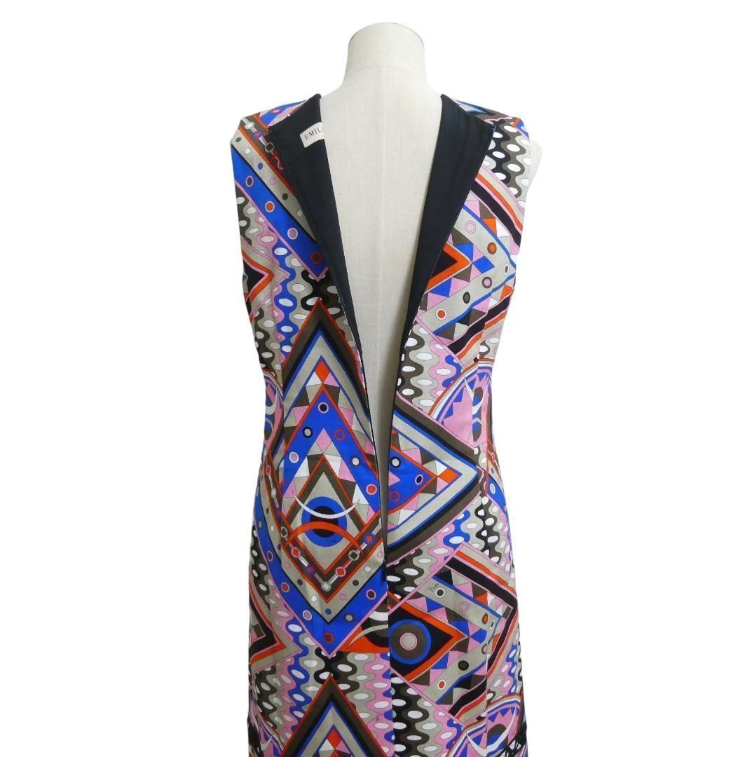 新品同様 EMILIO PUCCI エミリオプッチ サイズ44 総柄 ノースリーブ