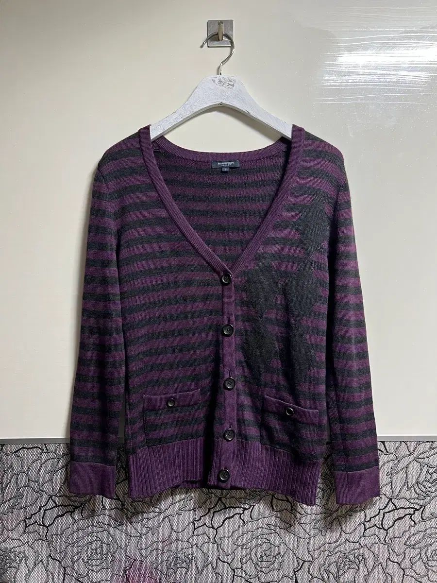 バーバリー ロンドン ストライプ カーディガン パープル