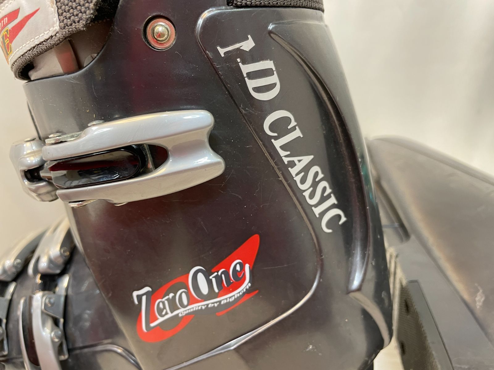 ◇ スキーブーツ ZERO ONE MID CLASSIC 26.0 cm / 306 mm ski-230731