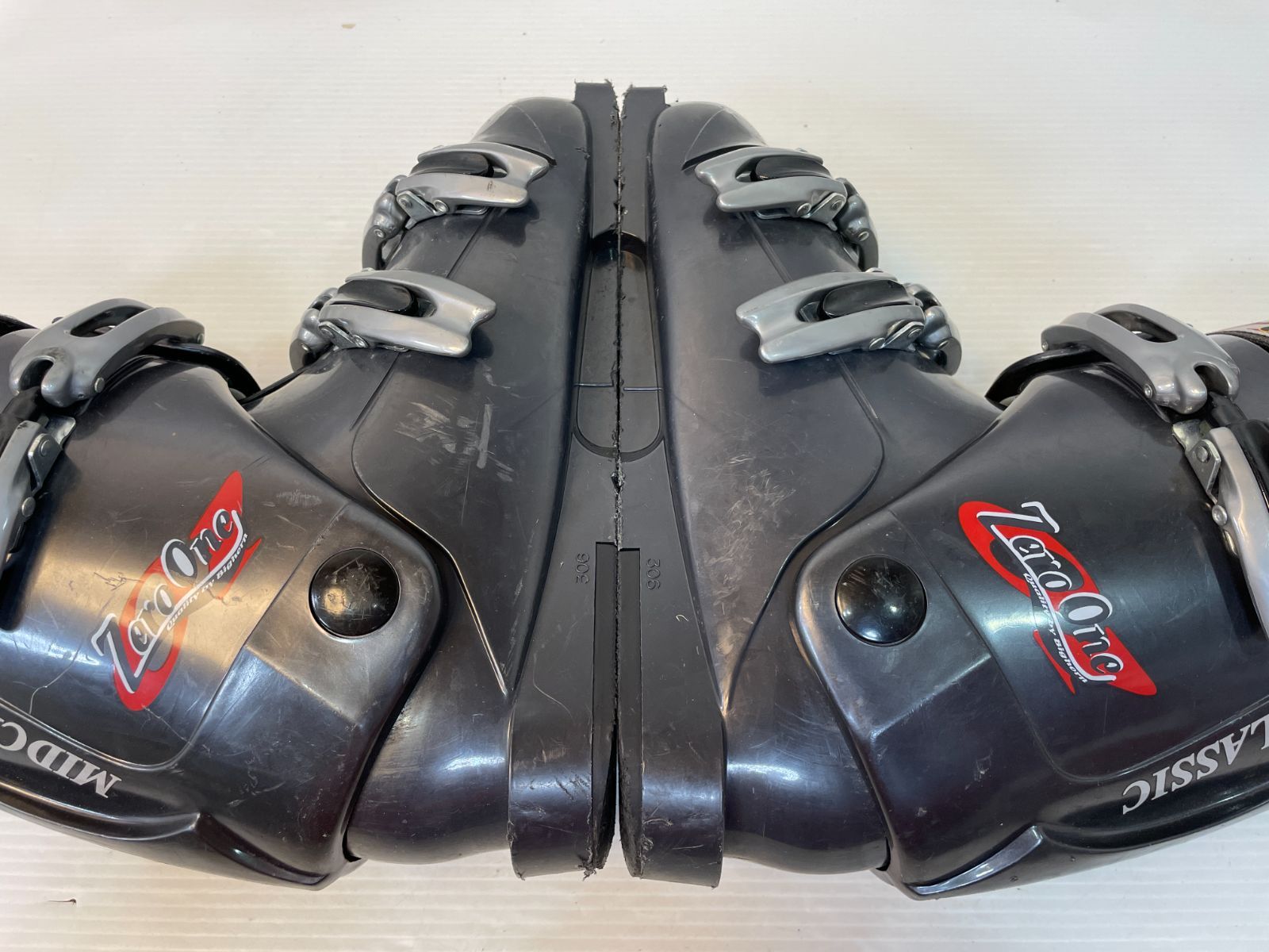 ◇ スキーブーツ ZERO ONE MID CLASSIC 26.0 cm / 306 mm ski-230731