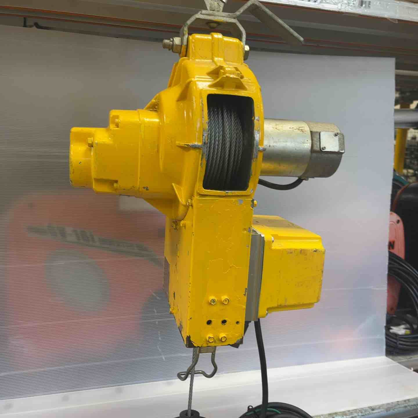 TKK ベビーホイスト 230 kg 20 m BH-N 820