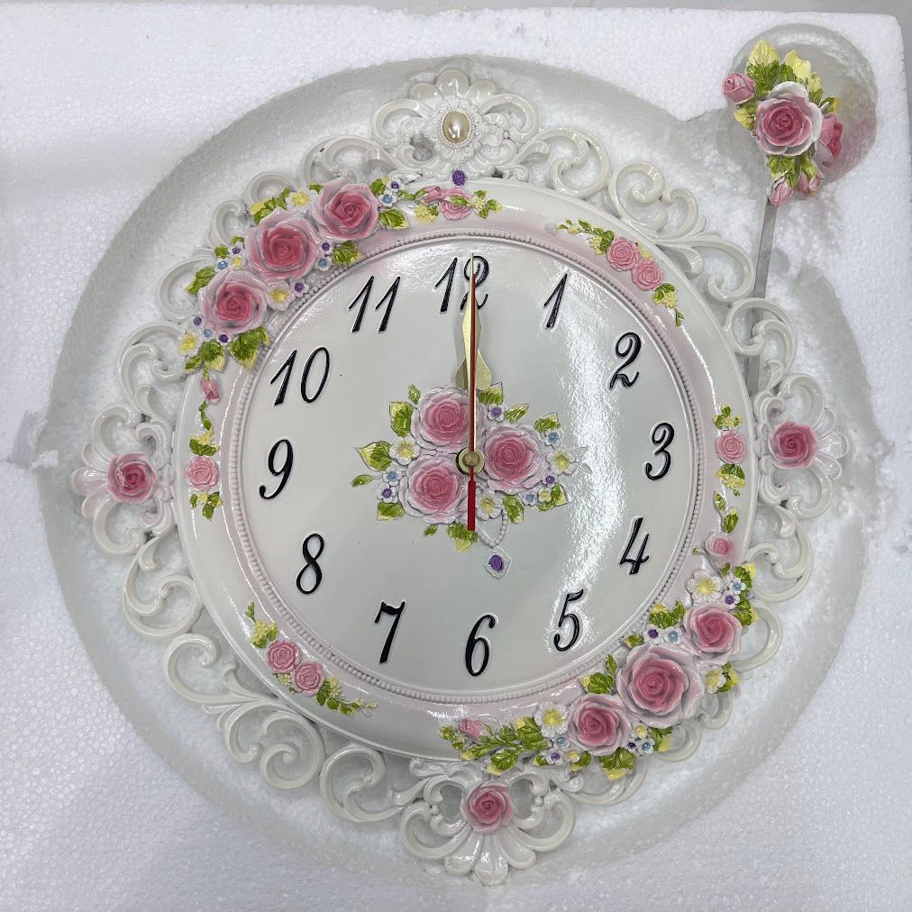 ♥ ロココ調 掛け時計 ピンクの 振り子脱着式 薔薇 ピンクローズ 幅35センチ