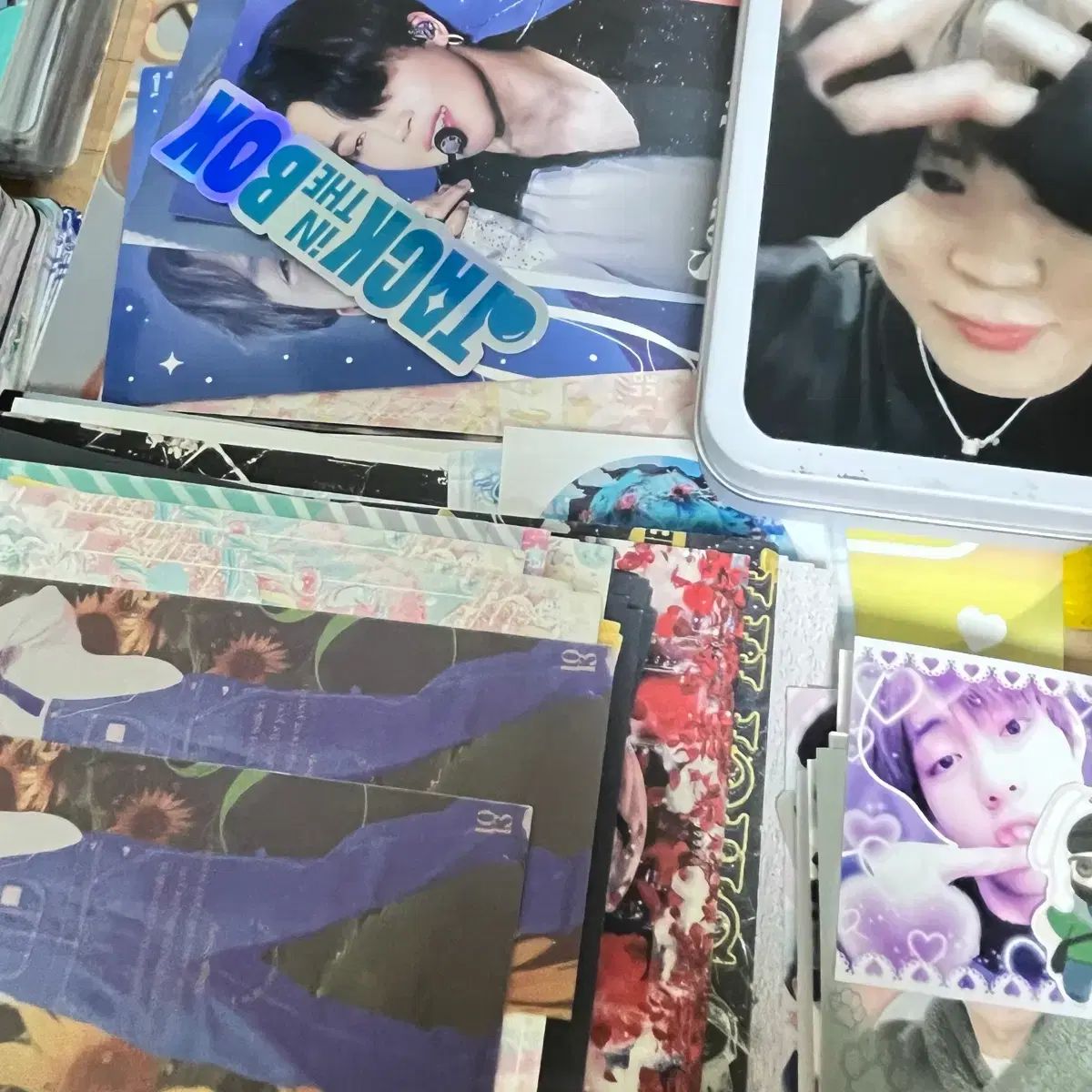 BTS 非公式グッズ 出品 - メルカリ