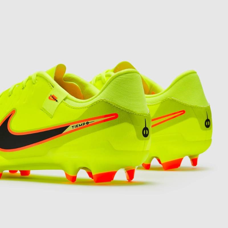 送料無料・匿名配送】Nike サッカー スパイク Nike Tiempo Legend X