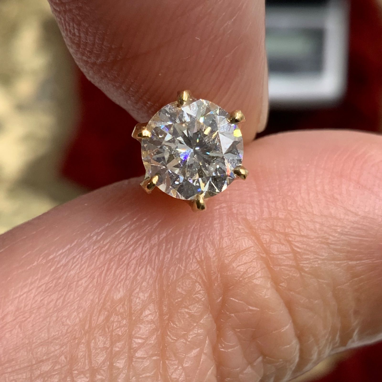 K18 一粒ダイヤピアス 1ct UP 1.2g ソーティング付 - メルカリ
