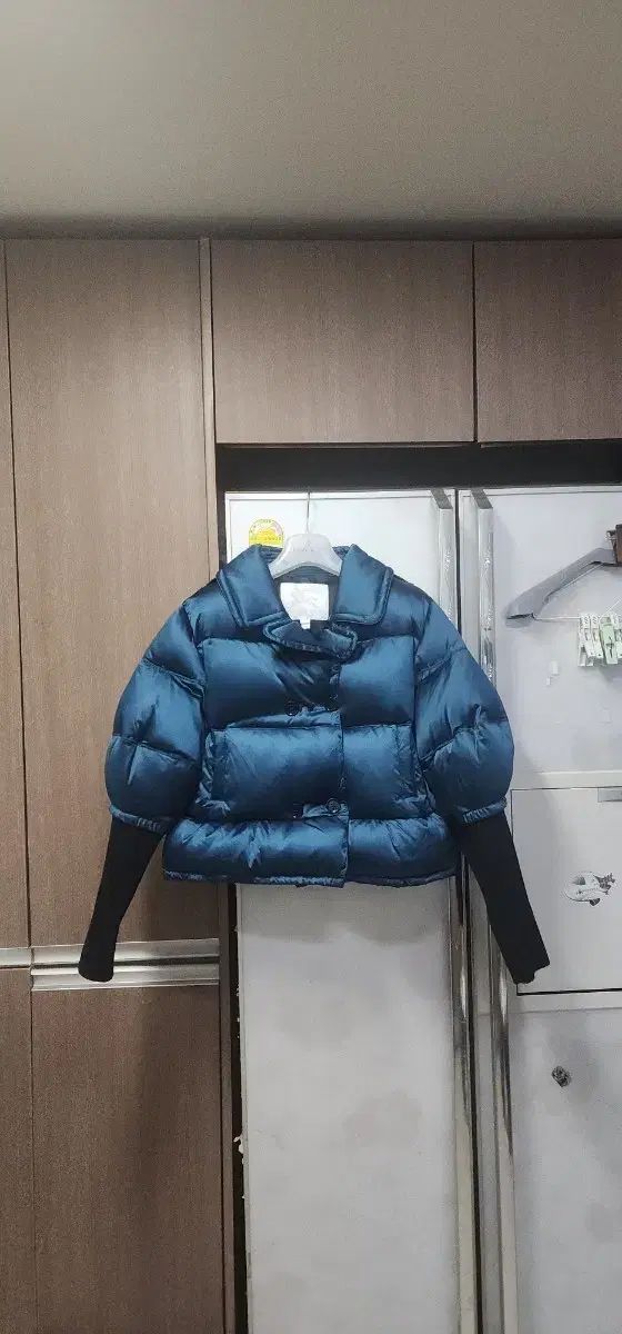 バーバリー キッズ ニット パファージャケット 12 y 成人 小柄な方