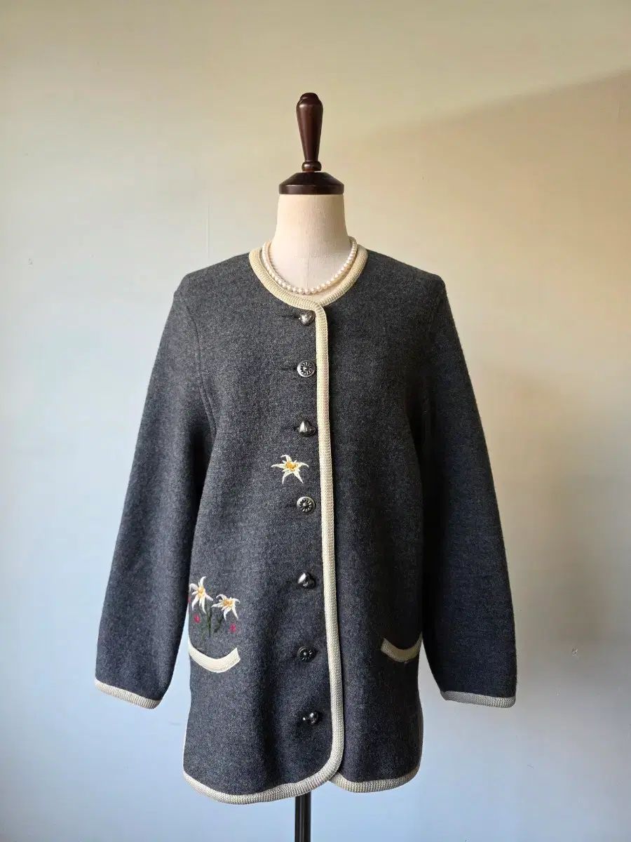 Kurt Geiger カートゲイガー ウール ジャケット カーディガン