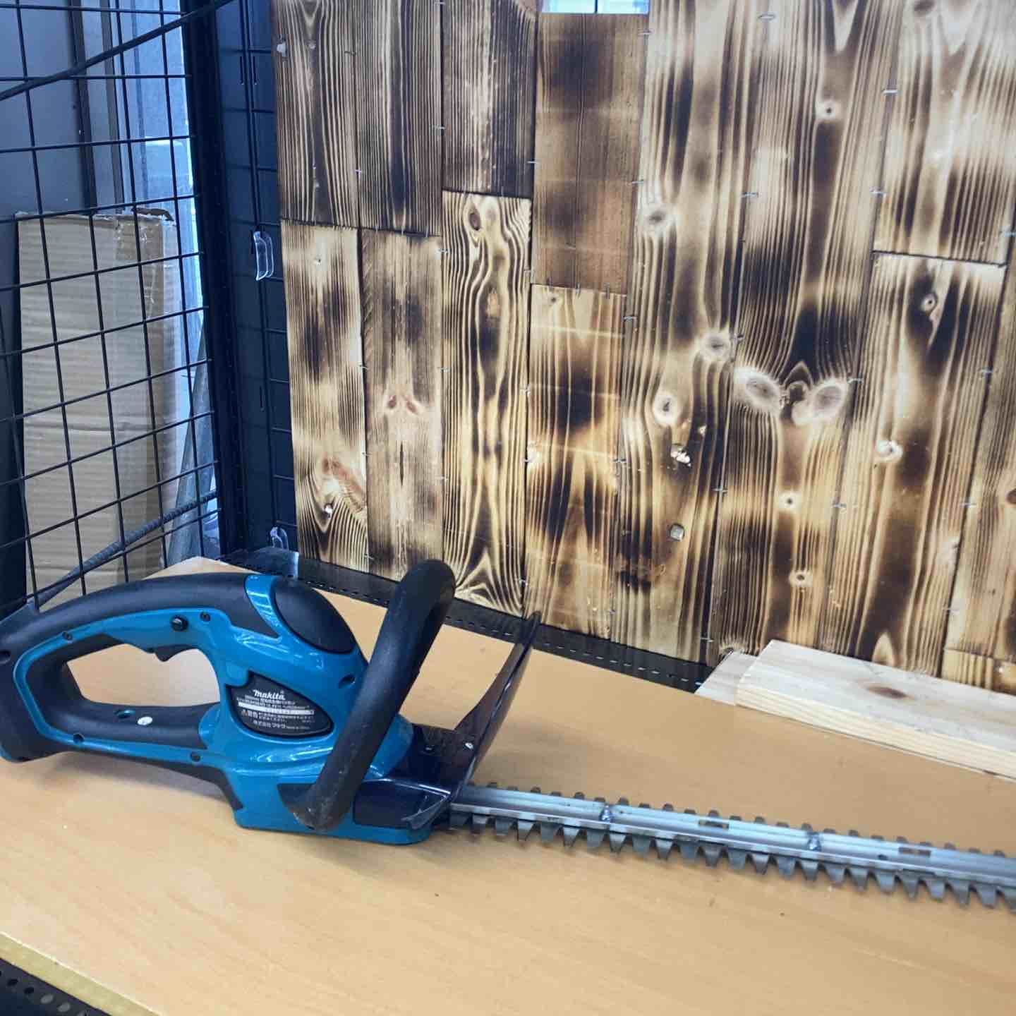 マキタ makita コードレス生垣バリカン 本体のみ