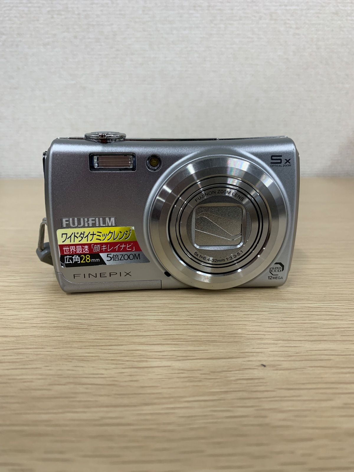 ％3 通電未 FinePix F 100 fd シルバー デジカメ コンパクトカメラ バッテリーなし カメラ 1