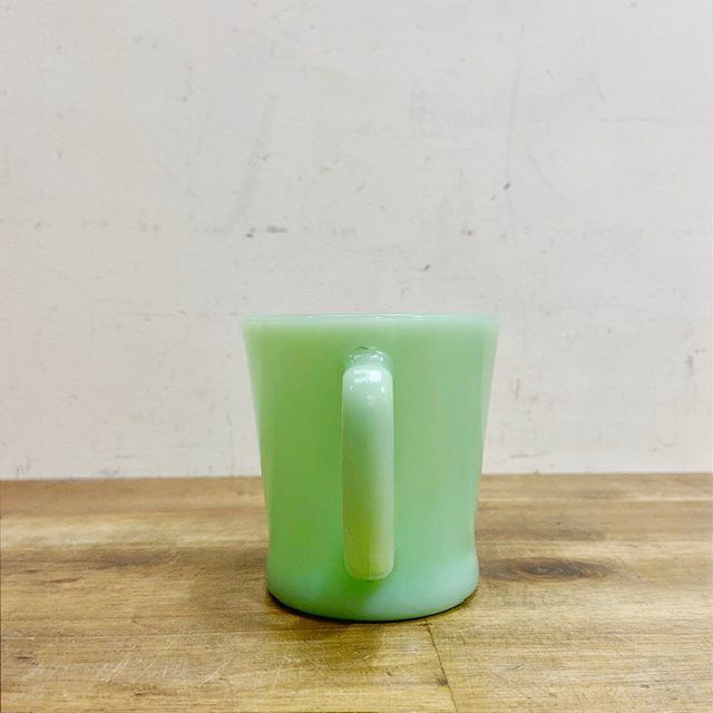 FireKing ファイヤーキング アメリカ USA ジェダイ Dハンドル マグカップ ミルクガラス 食器 ヴィンテージ B 5302