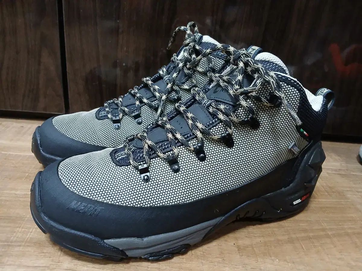 NEPA サン SAN トレッキングシューズ メンズ 255 mm