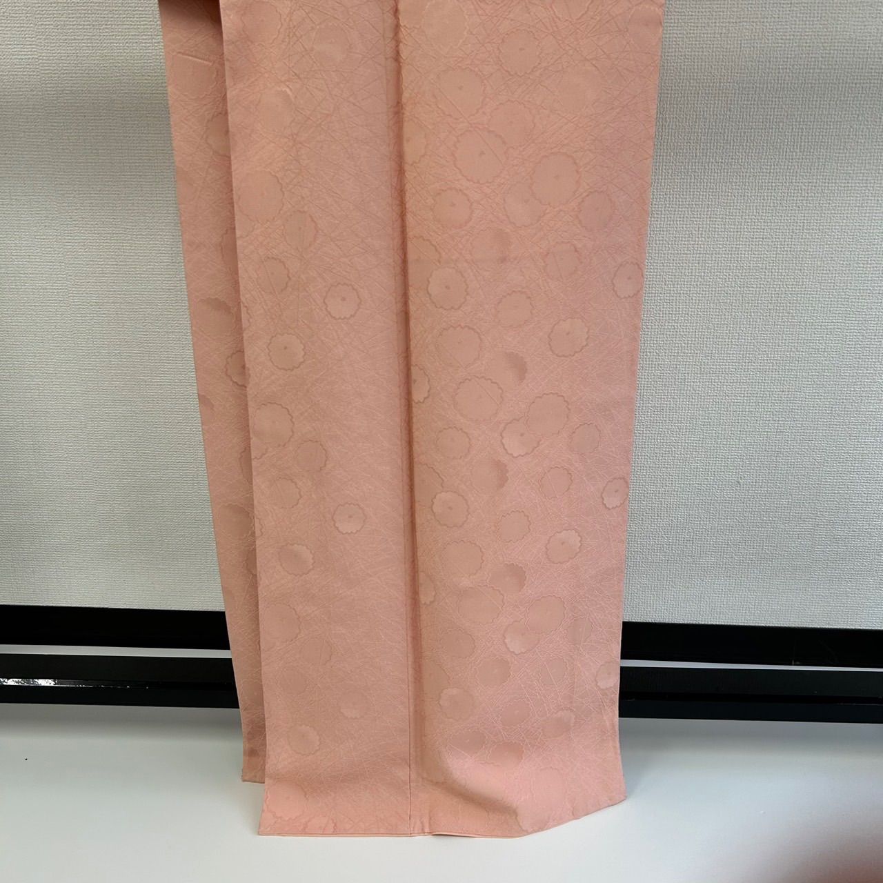 上品な地紋 一つ紋