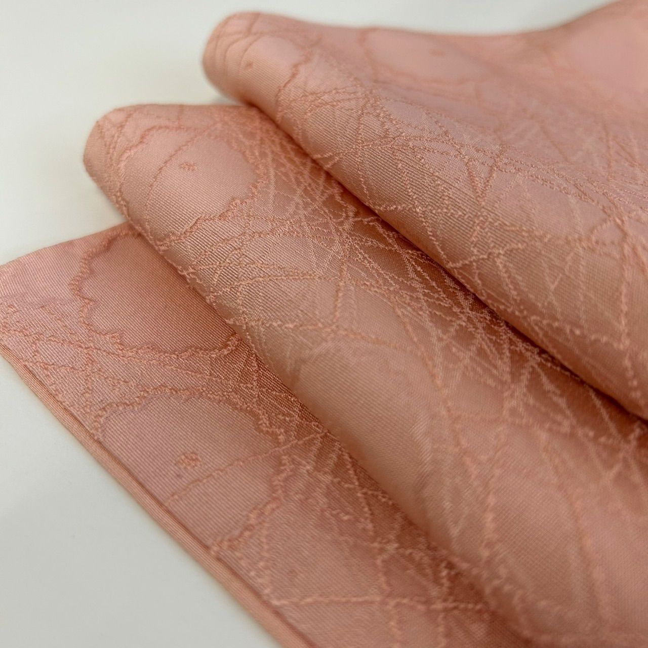 皇室献上作家 北出与三郎 無地付下げ 上品な地紋 一つ紋 裄65 5 正絹 着物 MK 2688