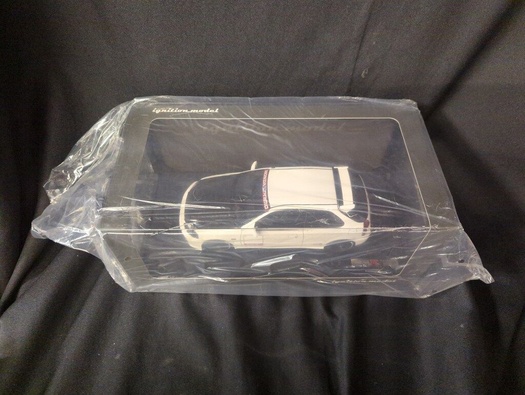 ignition model 1 18 Honda CIVIC EK 9 Type R White