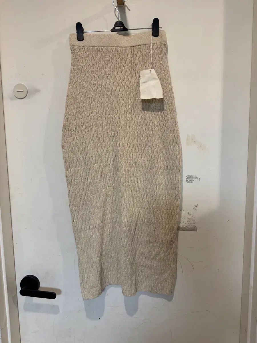 ヴェルソ ニット ロング丈スカート