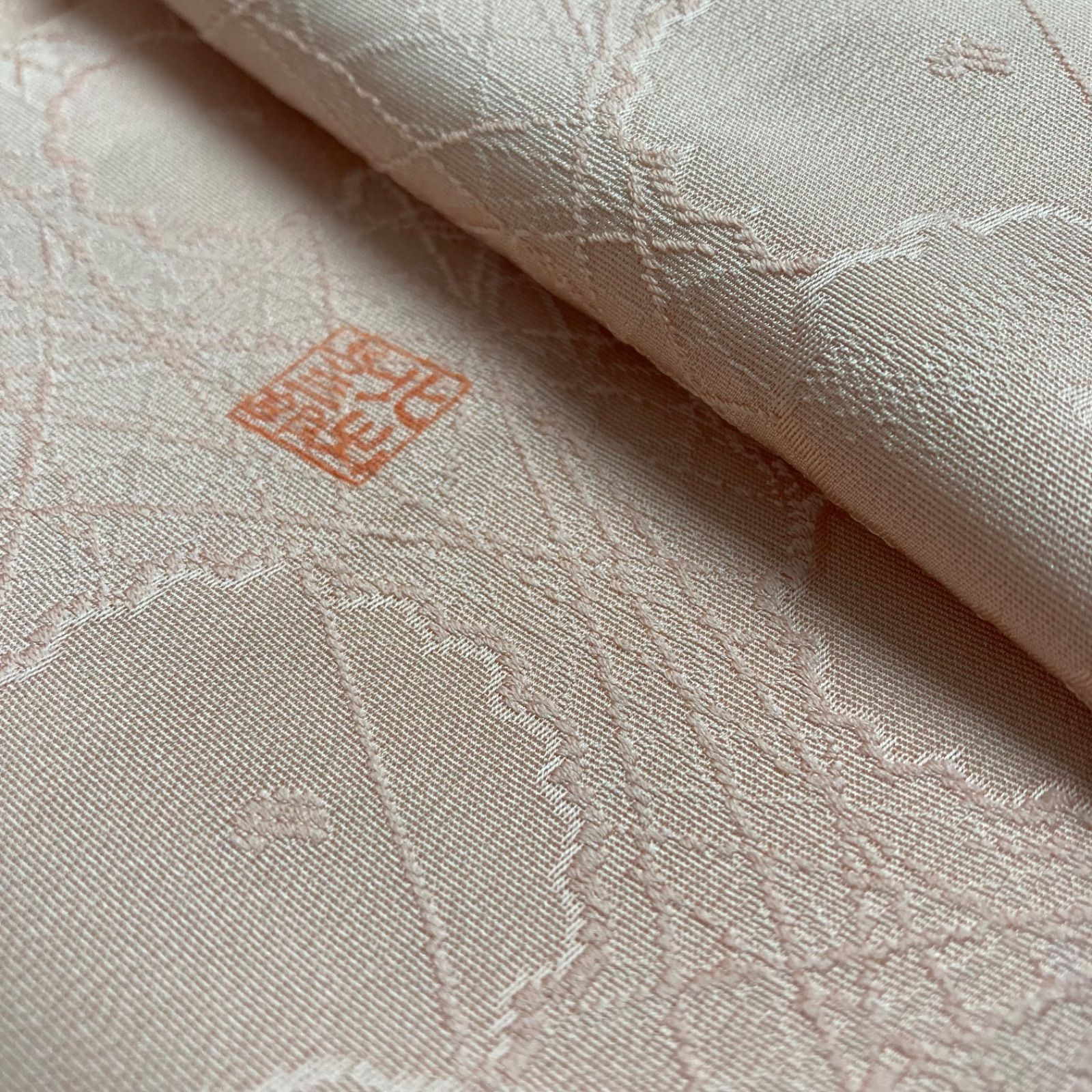 皇室献上作家 北出与三郎 無地付下げ 上品な地紋 一つ紋 裄65 5 正絹 着物 MK 2688