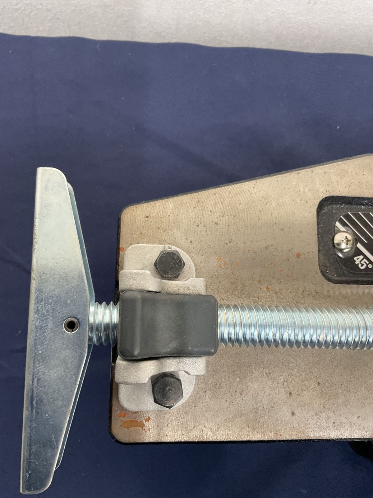 ポータブルバンドソー用スタンド