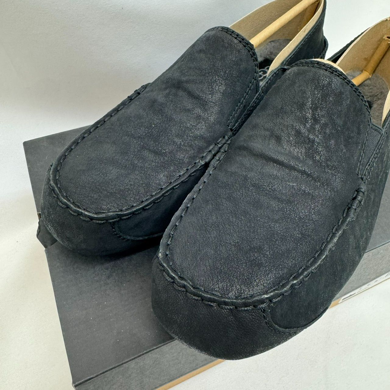 K き ♥ UGG アグ モカシン スリッポン アップショー TS ブラック 28㎝