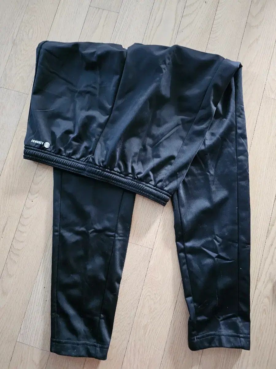 ジップアップセットアップ ブラック