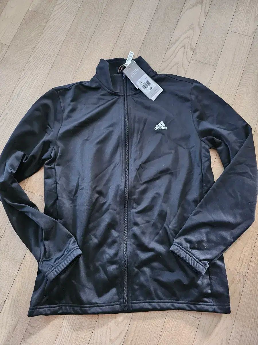 キッズ adidas ジップアップセットアップ ブラック タグ160