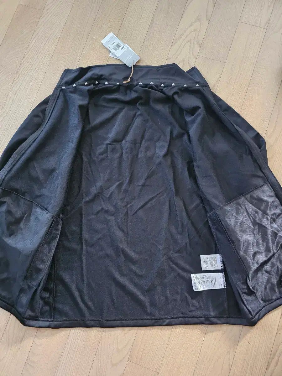 ジップアップセットアップ ブラック