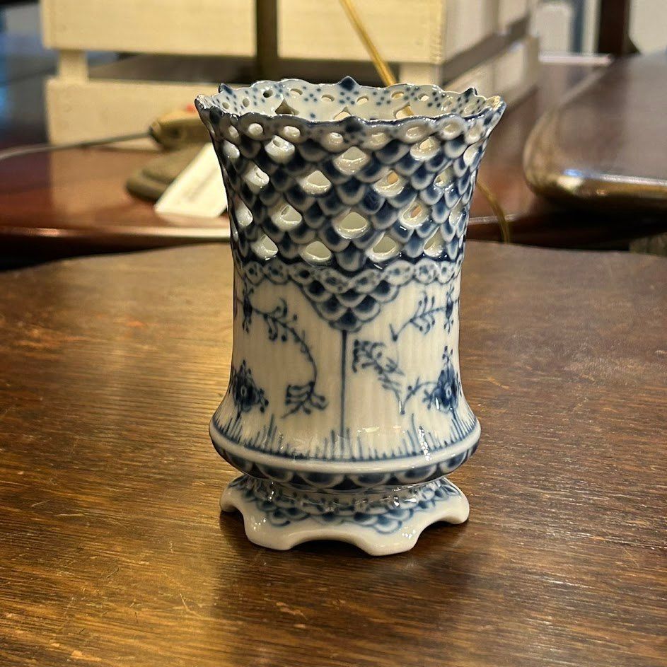 Royal Copenhagen Blue Fluted Full Lace Vase ロイヤルコペンハーゲン ブルーフルーテッドフルレースベース