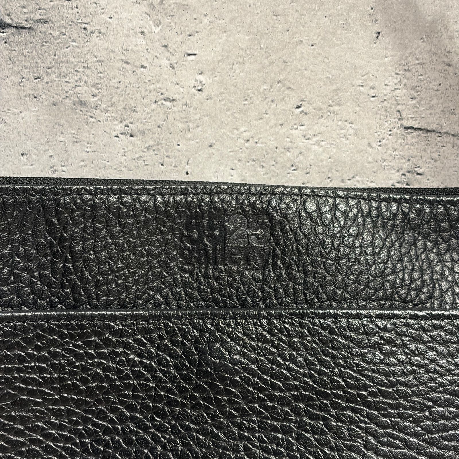 レザーショルダーバッグ ブラック