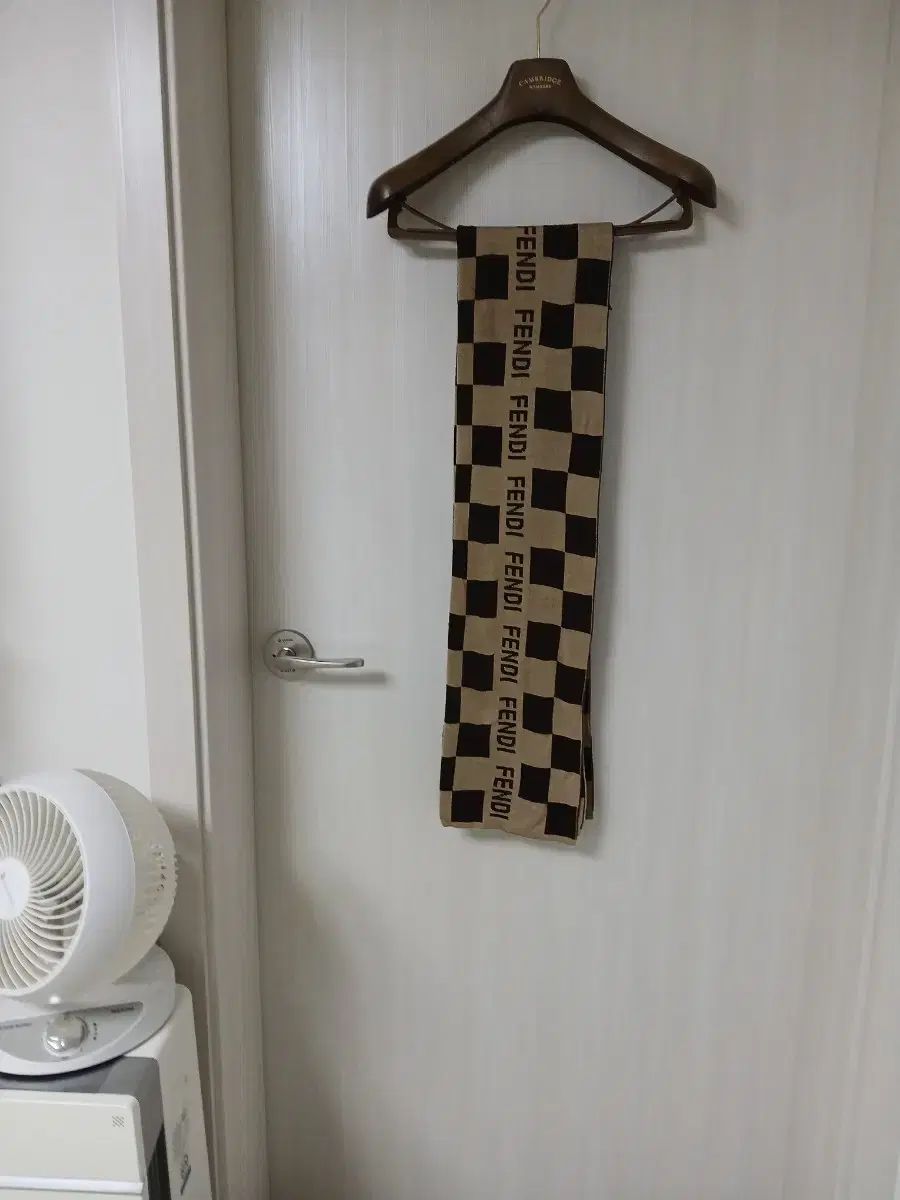 フェンディ FF ロゴ チェック マフラー