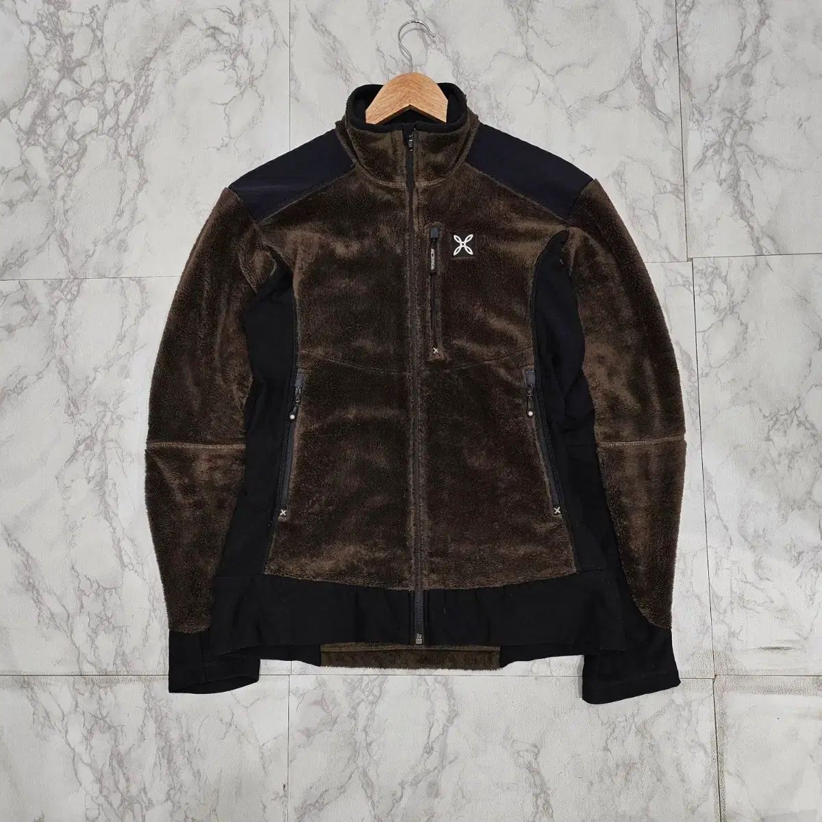 モンチュラ ノルディック モカ フリース ジャケット