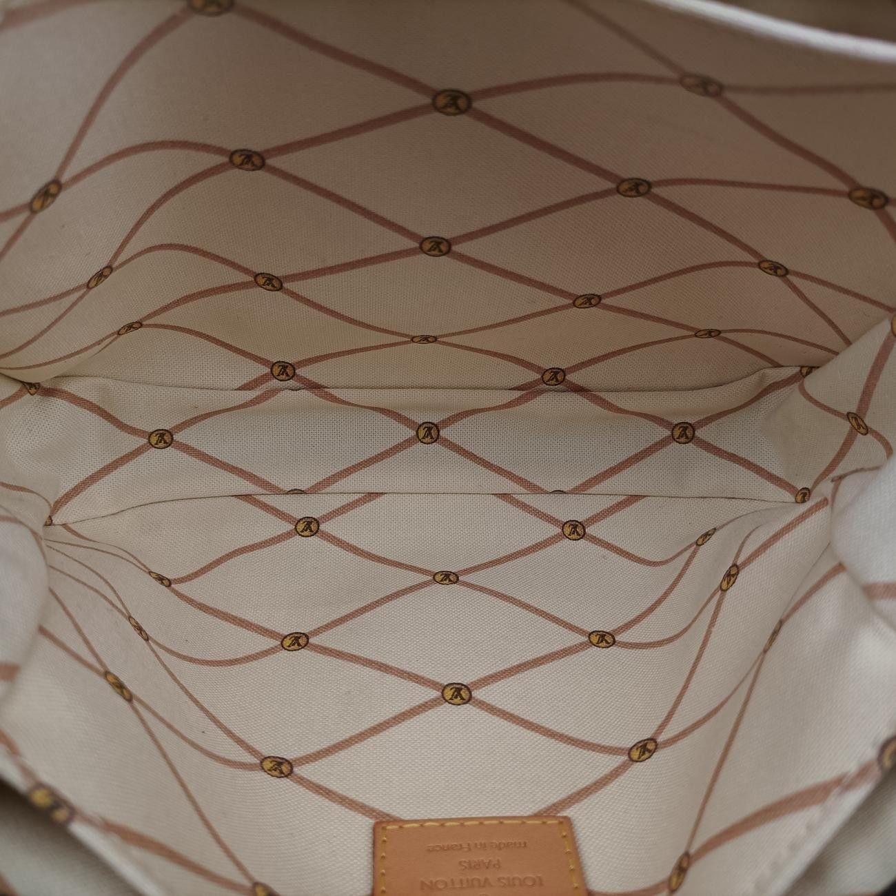 モノグラム ブラウン系