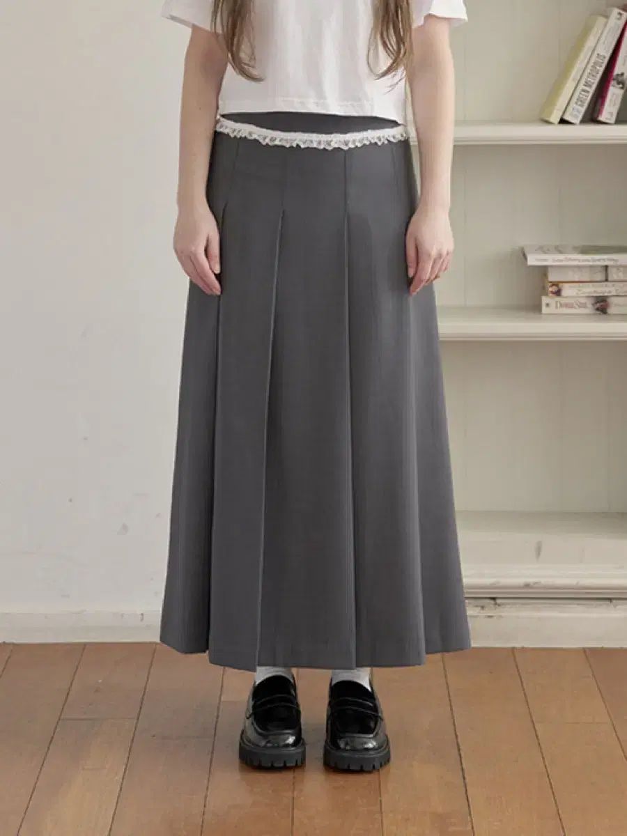 1回着用 ミエルコレース レース プリーツ ロング スカート グレー S