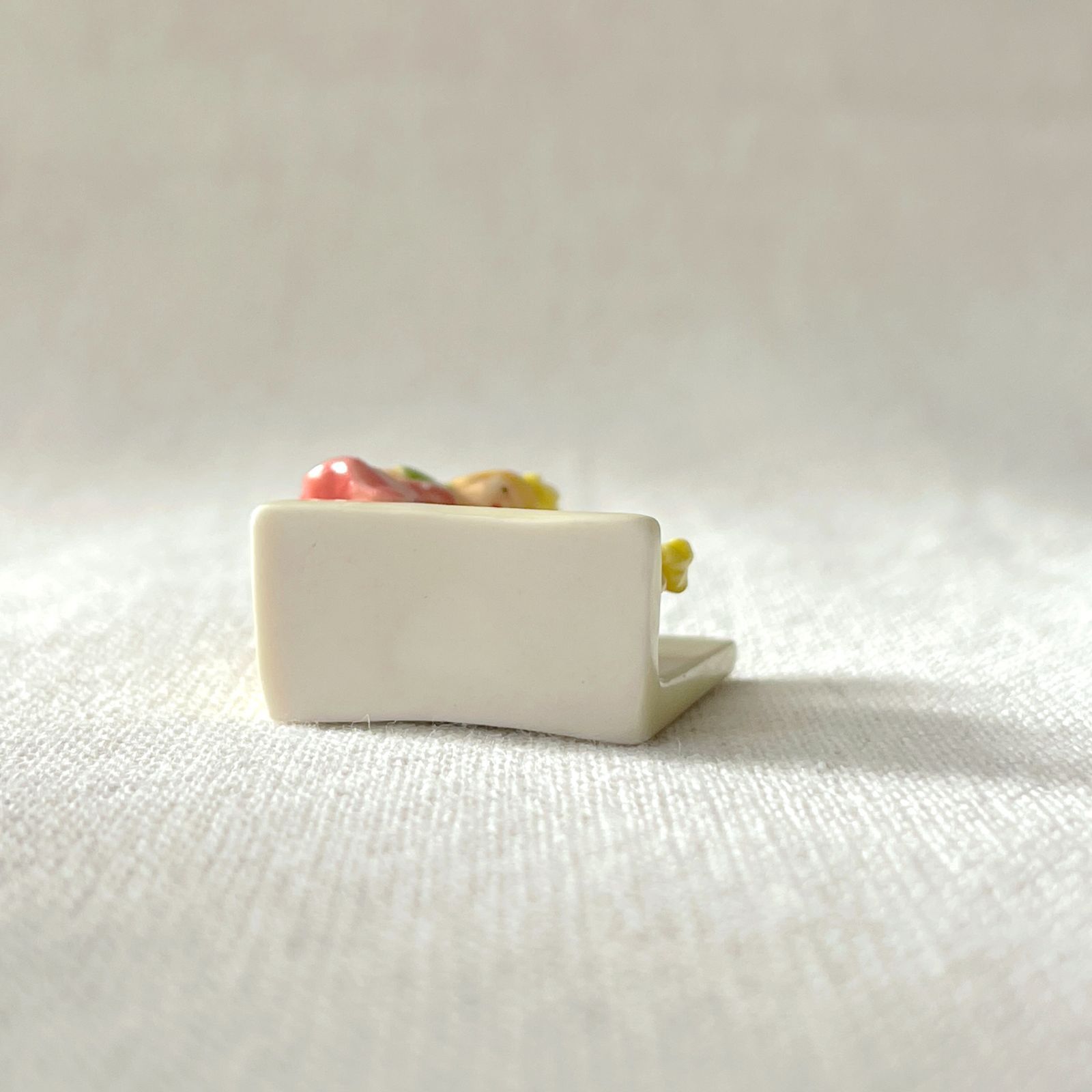 フェーヴ 王冠の女の子と犬 カード立て フランス フェーブ ミニチュア