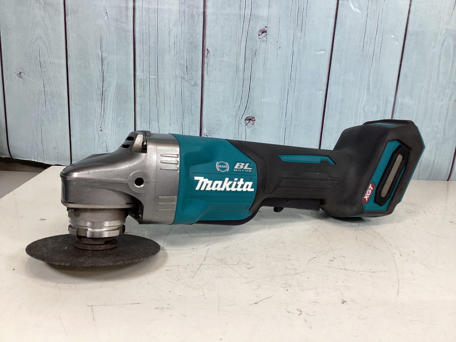 マキタ makita 100 mmコードレスディスクグラインダ