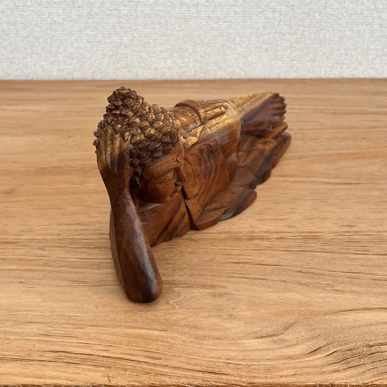 涅槃像 ブッダの木彫り