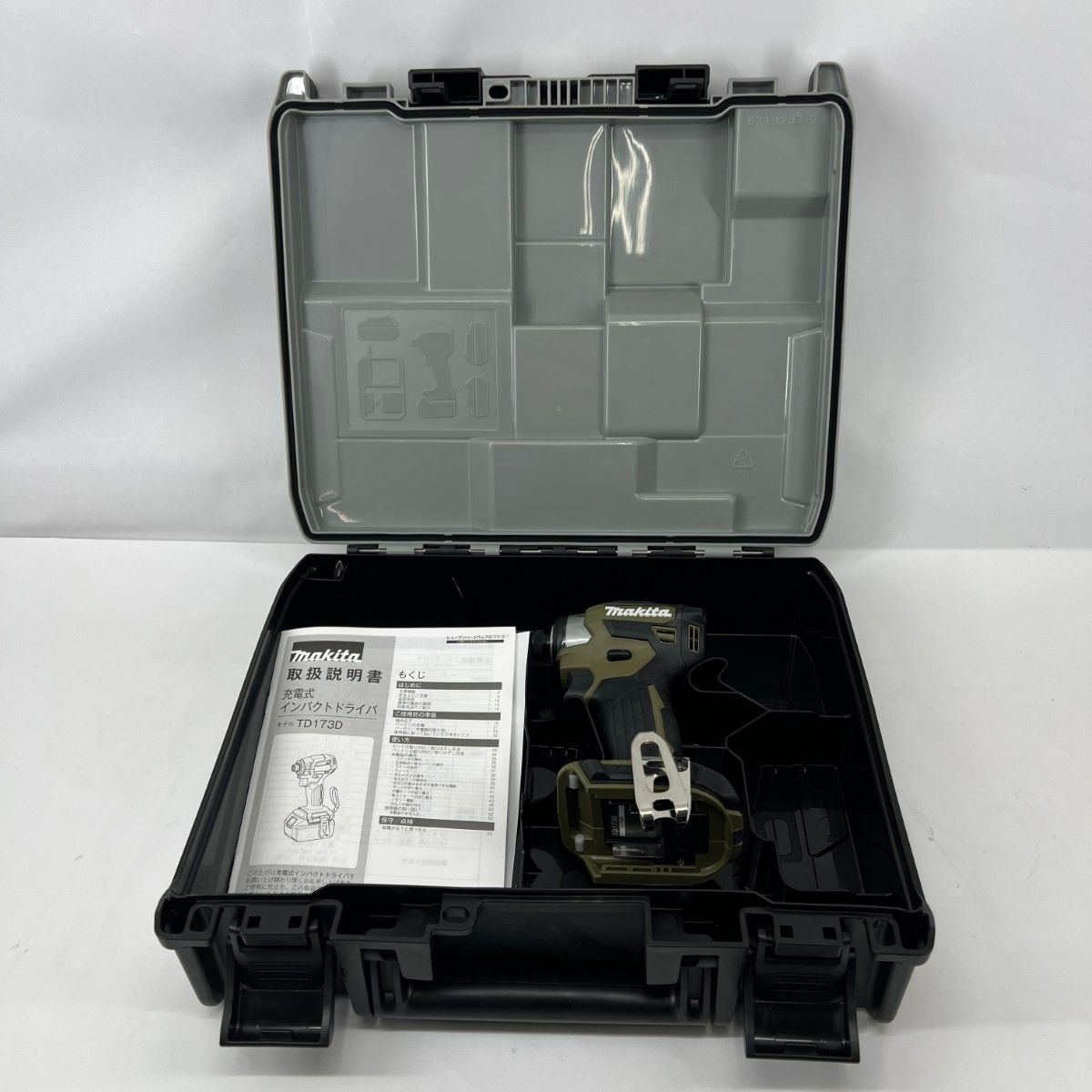 〇〇MAKITA マキタ インパクトドライバ 18 v ケース付き オリーブ TD 173 D ♥品