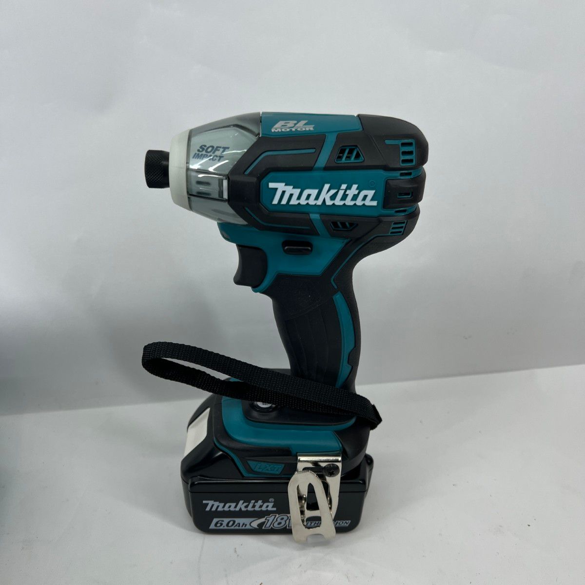〇〇MAKITA マキタ ソフトインパクトドライバ青 トルク40 Nm ブルー ♥品 充電器 充電池 ケース付