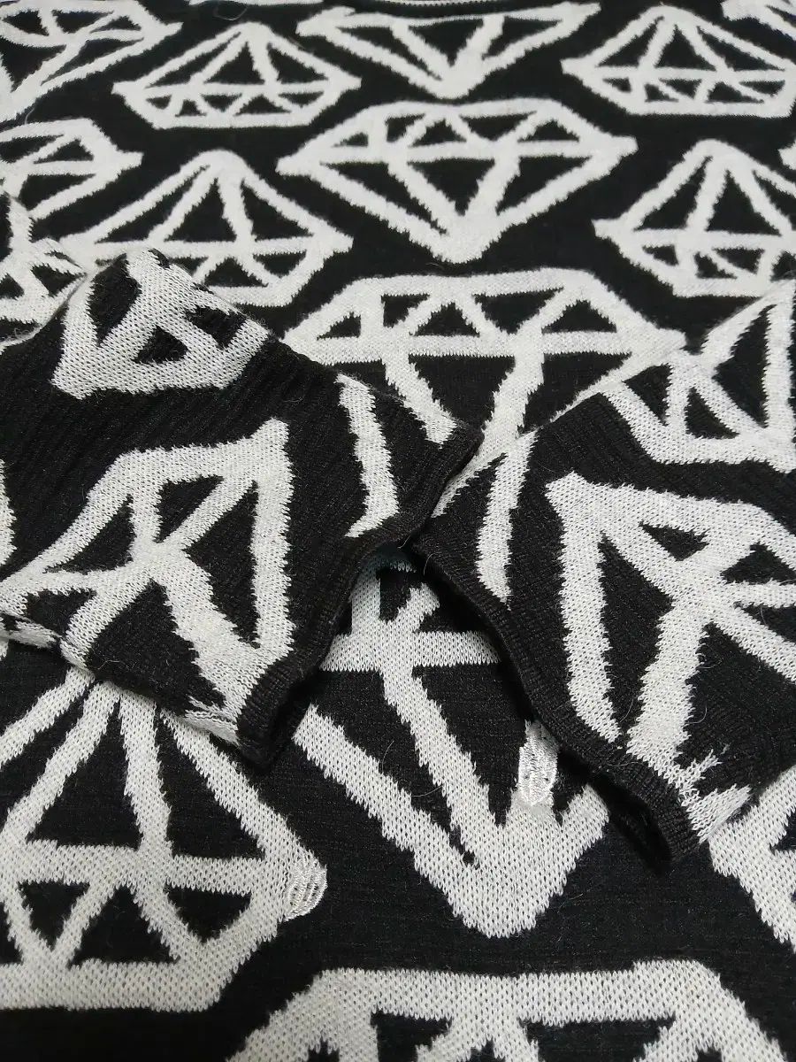  ラッキーシュエトゥ ダイア パータン ニット ロング ONE PIECE 長袖 七分袖 その他