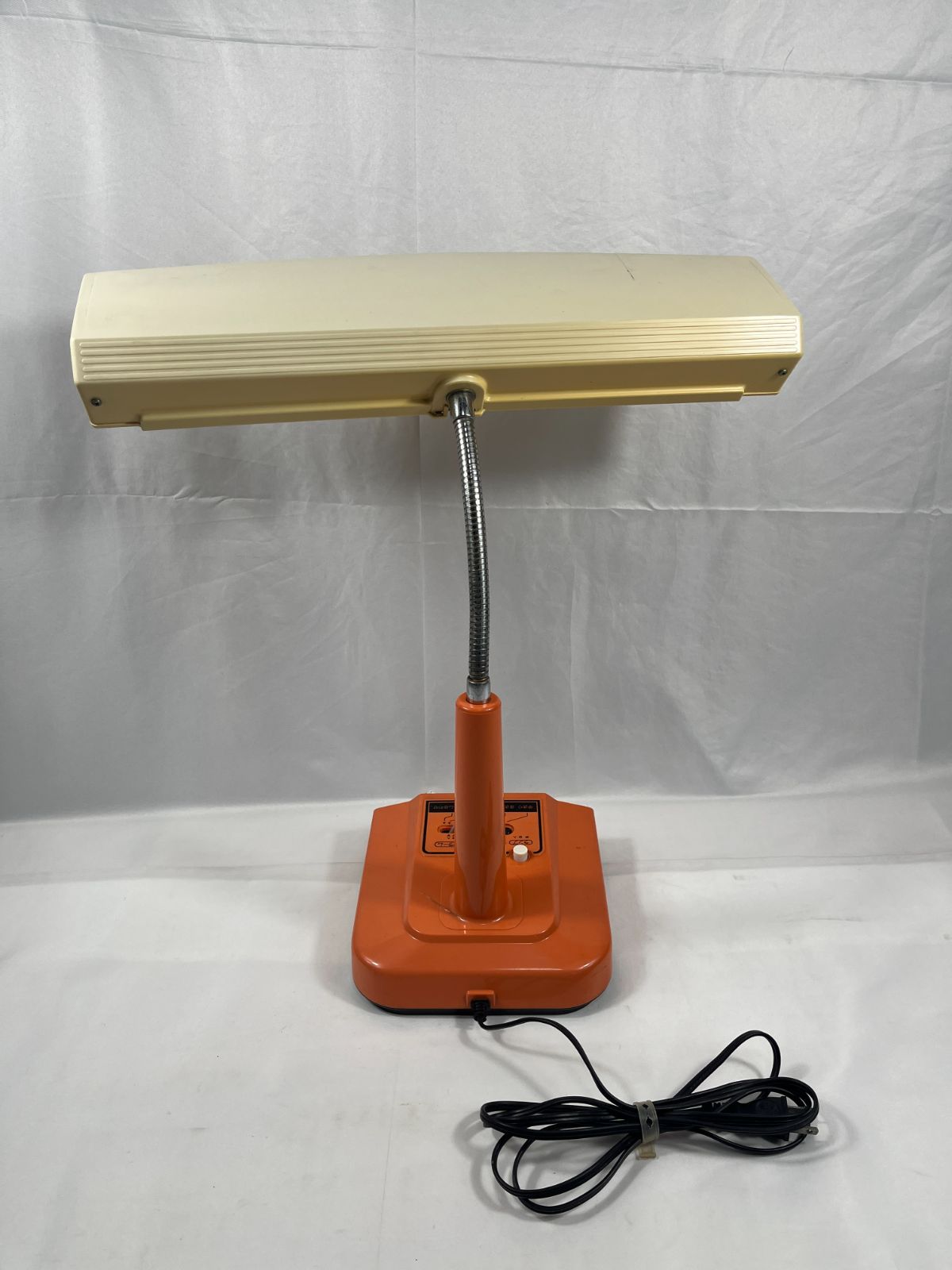 テーブルスタンド 松下電器産業 レトロ ジャンク品 松下電器産業 National ナショナル 時計付けい光燈スタンド