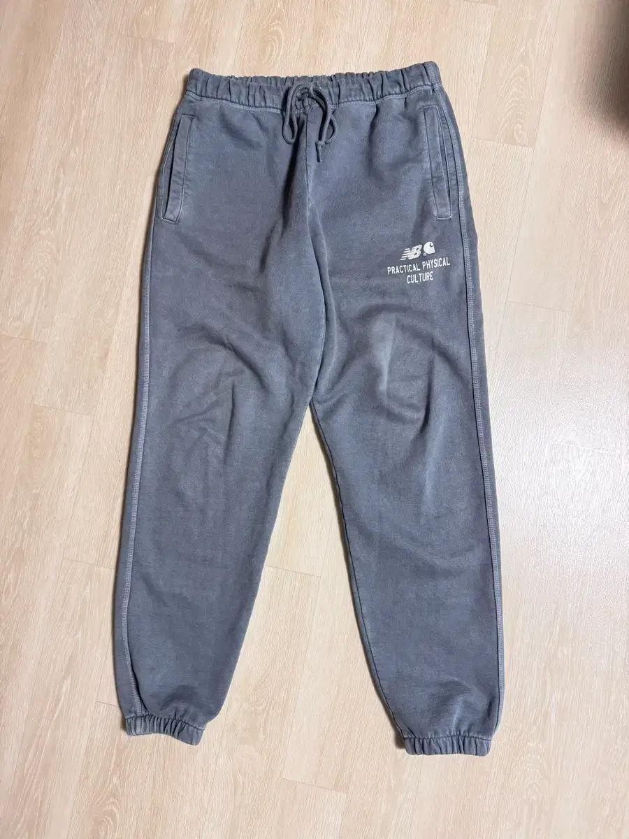 ニュー ンス カーハート スウェットパンツ