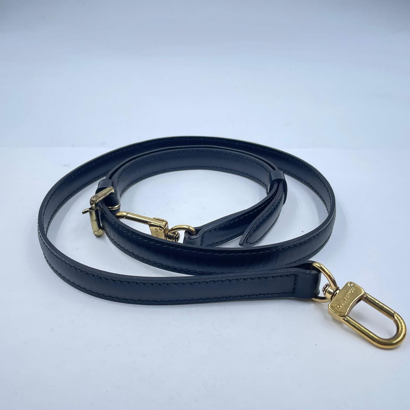 LOUIS VUITTON ルイ・ヴィトン ショルダーストラップ ブラックレザー